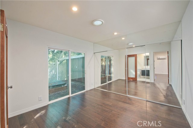 Detail Gallery Image 17 of 37 For 12413 Westminster Ave, Los Angeles,  CA 90066 - 6 Beds | 5 Baths