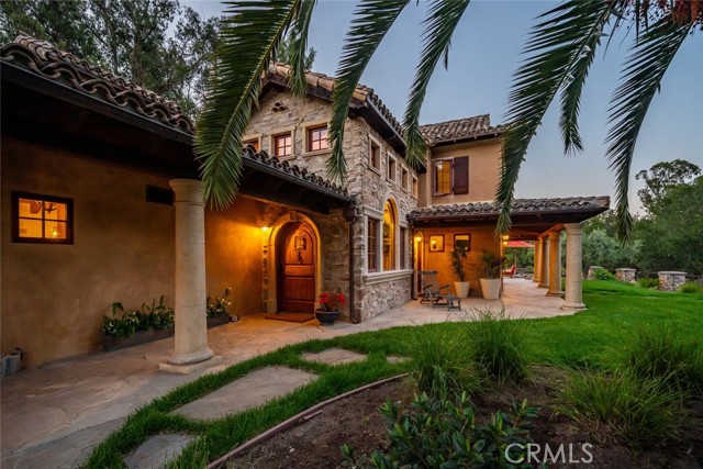 1155 Carpenter Canyon Road, Arroyo Grande CA: https://media.crmls.org/medias/e1128a3f-968a-4e3c-80ae-6a1a62da0ed9.jpg