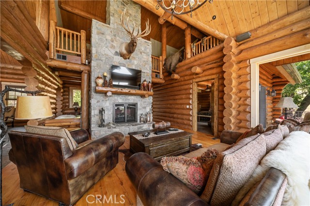 26000 Deertrail Drive, Tehachapi CA: https://media.crmls.org/medias/e1131375-e809-491b-bea3-f7c8062442e6.jpg