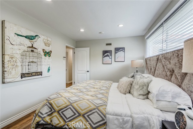 2270 W 231st Street, Torrance CA: https://media.crmls.org/medias/e1138d0f-1687-4585-ad4b-6169a204708f.jpg