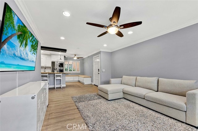 6600 Warner Avenue, Huntington Beach CA: https://media.crmls.org/medias/e113bc80-0118-43d6-9a7a-e05f1d4d26ac.jpg