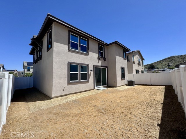 30045 Sunset Pier Drive, Menifee CA: https://media.crmls.org/medias/e113d2f3-b7de-4914-b5a0-d0ea8a245ff6.jpg