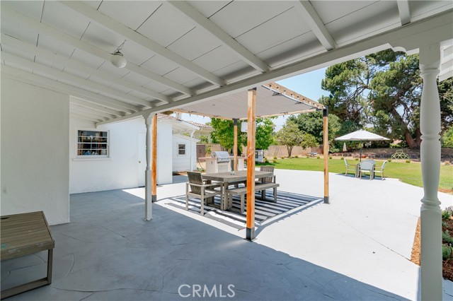 367 W Camino Real Avenue, Arcadia CA: https://media.crmls.org/medias/e1147865-6a25-4be0-be64-b4d1a54573eb.jpg