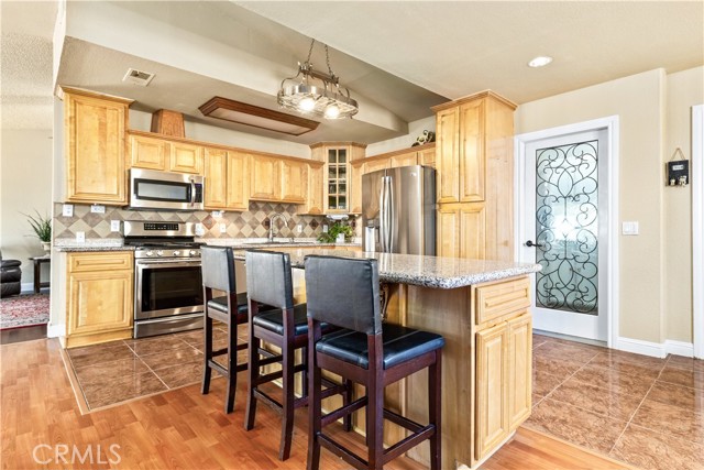 7240 Iverson Place, Paso Robles CA: https://media.crmls.org/medias/e11479c2-671b-4c7d-9a82-ced7231210de.jpg