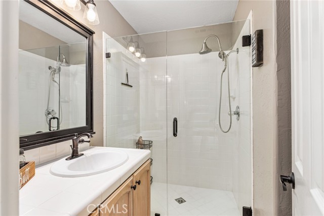 Detail Gallery Image 22 of 54 For 29172 Longhorn Dr, Canyon Lake,  CA 92587 - 4 Beds | 3 Baths
