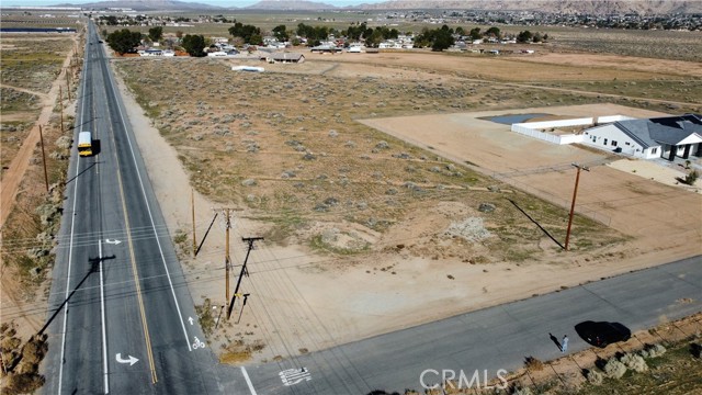 Detail Gallery Image 4 of 6 For 15801 Navajo, Apple Valley,  CA 92307 - – Beds | – Baths