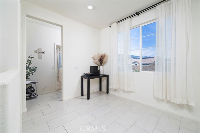Detail Gallery Image 11 of 33 For 16620 Wyndham Ln #6,  Fontana,  CA 92336 - 3 Beds | 2/1 Baths