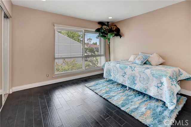 Detail Gallery Image 14 of 26 For 2 Escapade Ct, Newport Beach,  CA 92663 - 3 Beds | 3 Baths