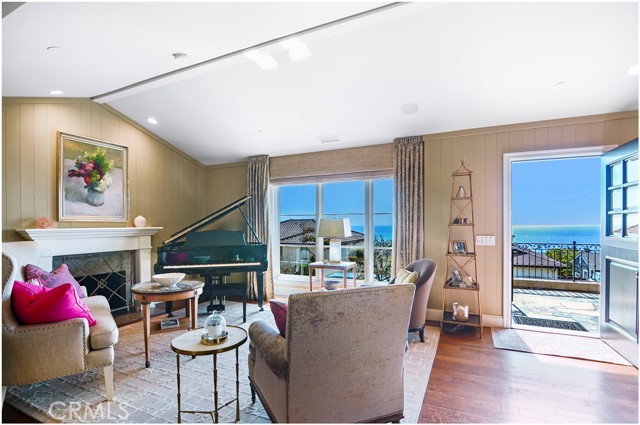 Detail Gallery Image 18 of 75 For 3 N Stonington Rd, Laguna Beach,  CA 92651 - 3 Beds | 2/1 Baths