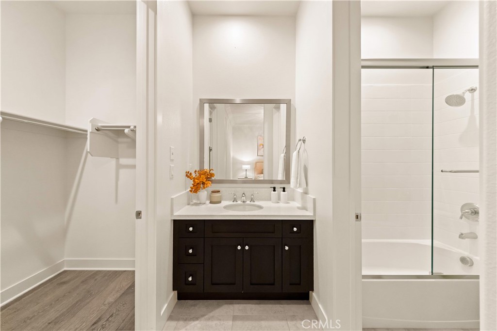 MLS #OC26128917 image #35