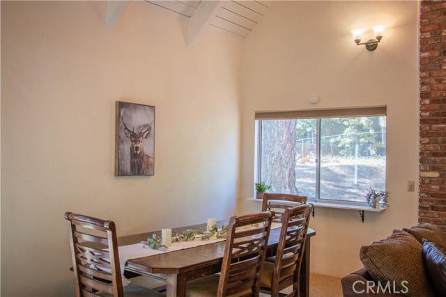 31583 Circle View Drive, Running Springs CA: https://media.crmls.org/medias/e1170b29-dc3a-433f-b48f-9796bf4c69bc.jpg