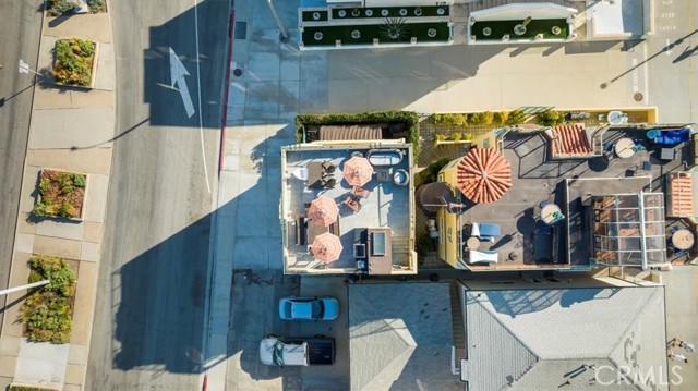 Detail Gallery Image 49 of 53 For 30 the Strand #2,  Hermosa Beach,  CA 90254 - 3 Beds | 3 Baths