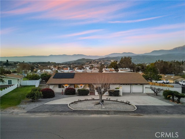 31840 Florida Street, Redlands CA: https://media.crmls.org/medias/e118759e-6383-4a6d-a8cb-f948776ad4bb.jpg