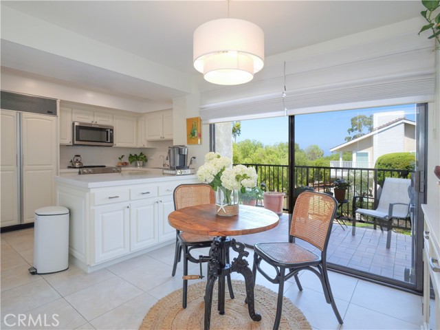2201 Via Carrillo, Palos Verdes Estates, California 90274, 2 Bedrooms Bedrooms, ,2 BathroomsBathrooms,Residential,For Sale,Via Carrillo,SB26078806