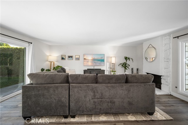 Detail Gallery Image 10 of 54 For 3600 Lama Ave, Long Beach,  CA 90808 - 3 Beds | 2 Baths