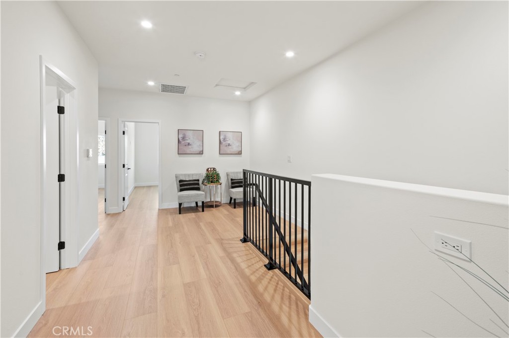 MLS #OC25253896 image #35