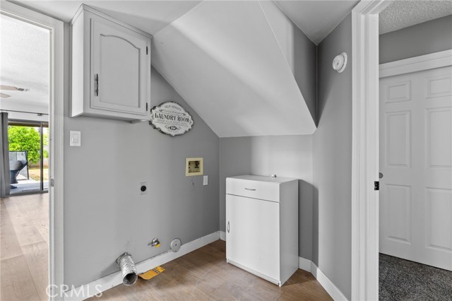 7209 Copper Creek Way, Bakersfield CA: https://media.crmls.org/medias/e11a0c9b-f80b-4b3d-abcd-1a24741de29f.jpg