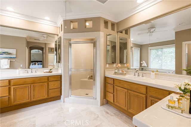 3669 Strata Drive, Carlsbad CA: https://media.crmls.org/medias/e11a61ca-5fb8-4894-adc5-62c4d187f24a.jpg