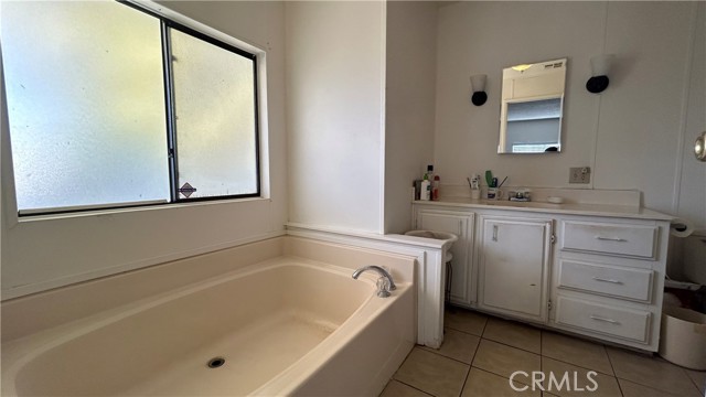 Detail Gallery Image 33 of 36 For 43850 20th St #217,  Lancaster,  CA 93535 - 2 Beds | 2 Baths