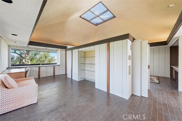 Image 37 of 66 For 100 Saddleback