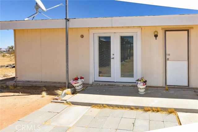 Detail Gallery Image 9 of 45 For 1732 Surrey Ave, Yucca Valley,  CA 92284 - 2 Beds | 2 Baths