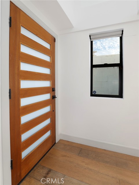 Detail Gallery Image 6 of 46 For 2400 Glendale Ct, Los Angeles,  CA 90039 - 3 Beds | 3 Baths