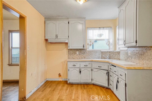 Detail Gallery Image 24 of 44 For 10807 Compton Ave, Los Angeles,  CA 90059 - 5 Beds | 3 Baths