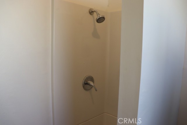 Detail Gallery Image 11 of 12 For 6114 Gifford Ave #C,  Huntington Park,  CA 90255 - 1 Beds | 1 Baths