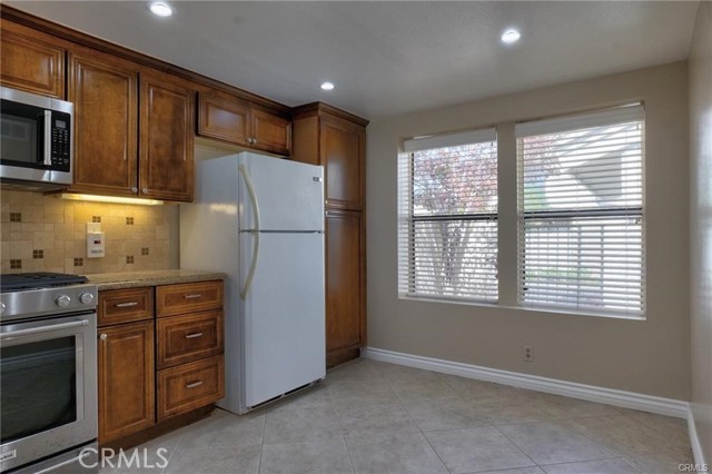 Detail Gallery Image 14 of 69 For 18 Starflower #10,  Irvine,  CA 92604 - 3 Beds | 2 Baths
