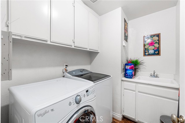 3410 Genoa Place, Palmdale CA: https://media.crmls.org/medias/e11e6633-050f-467c-8dc6-bc527e7ec548.jpg