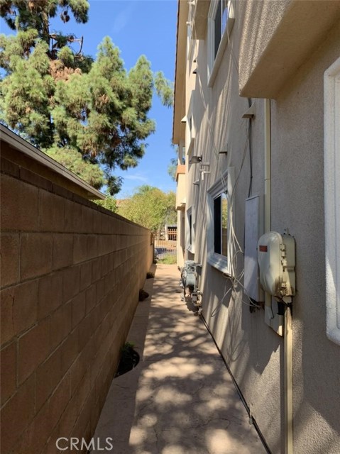 Detail Gallery Image 20 of 20 For 17088 Chatsworth St, Granada Hills,  CA 91344 - – Beds | – Baths