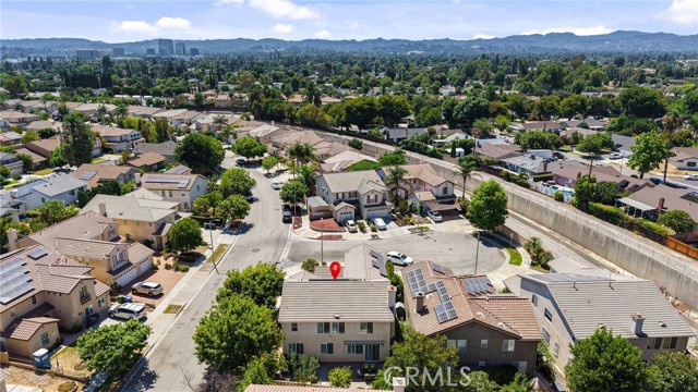 Detail Gallery Image 7 of 71 For 22601 Gault St, West Hills,  CA 91307 - 5 Beds | 3 Baths