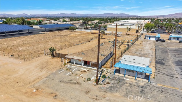 9777 Tamarisk Avenue, Hesperia, California 92345, ,Commercial Sale,For Sale,9777 Tamarisk Avenue,CRHD25111922