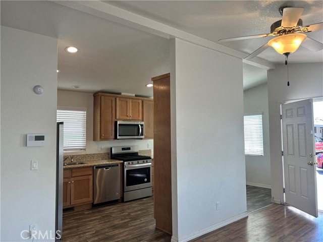 Detail Gallery Image 14 of 16 For 1600 S San Jacinto Ave #55,  San Jacinto,  CA 92583 - 2 Beds | 2 Baths