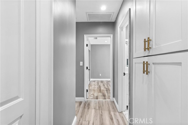 Detail Gallery Image 32 of 61 For 7700 Winnetka, Winnetka,  CA 91306 - 5 Beds | 3 Baths