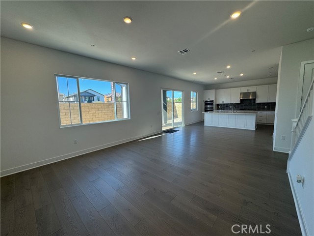 Detail Gallery Image 8 of 28 For 114 Pansy, Irvine,  CA 92618 - 5 Beds | 5 Baths