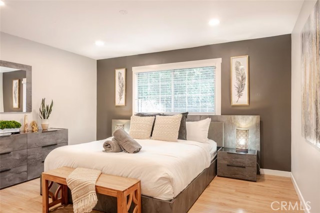 Detail Gallery Image 5 of 17 For 6537 Sheltondale, West Hills,  CA 91307 - 3 Beds | 2 Baths