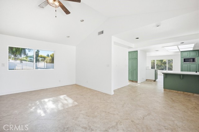 17380 Mockingbird Canyon, Riverside CA: https://media.crmls.org/medias/e124e7c1-5ea8-45fd-a243-505a7a5b2ab4.jpg