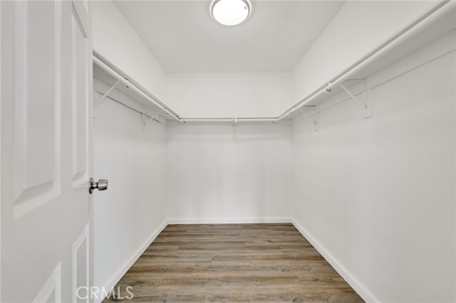 1815 Butler Avenue, Los Angeles CA: https://media.crmls.org/medias/e124ef6e-2bab-4103-8689-0dbc7345bd87.jpg