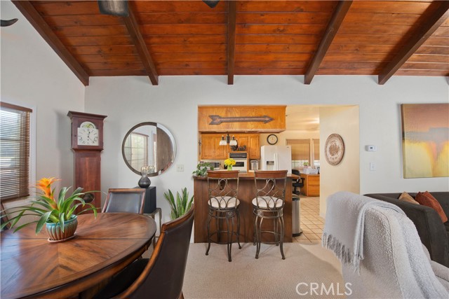 Detail Gallery Image 6 of 33 For 22050 Tulsa, Chatsworth,  CA 91311 - 2 Beds | 3 Baths