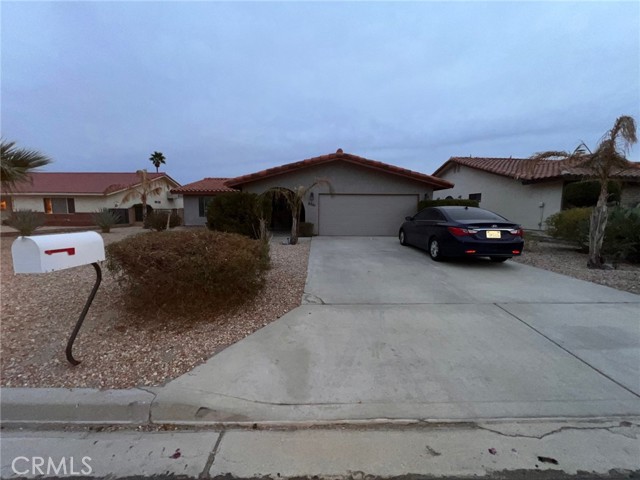 Detail Gallery Image 1 of 24 For 8741 Warwick Dr, Desert Hot Springs,  CA 92240 - 2 Beds | 2 Baths