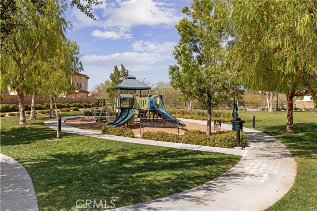 Detail Gallery Image 27 of 36 For 21710 Bene Dr, Saugus,  CA 91350 - 3 Beds | 2/1 Baths