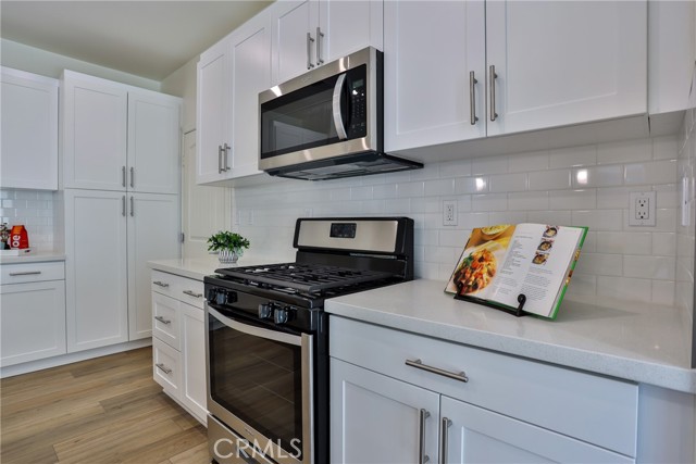1957 S Hartford Place, San Bernardino CA: https://media.crmls.org/medias/e125afd3-42cc-4fb3-be8c-44e3be7a3844.jpg