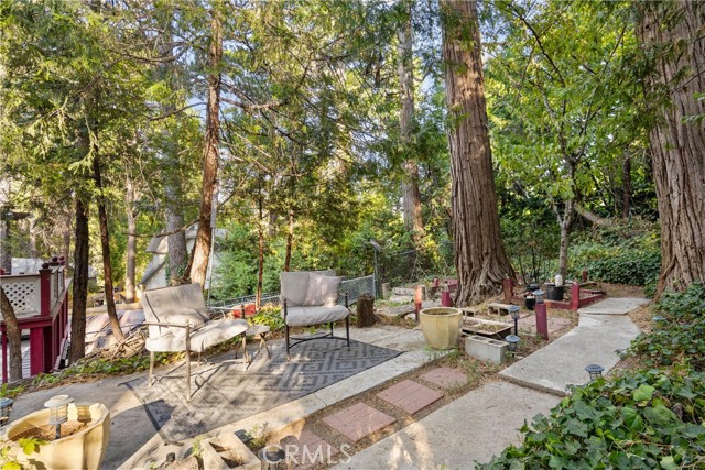 767 Big Oak, Crestline, CA 92325