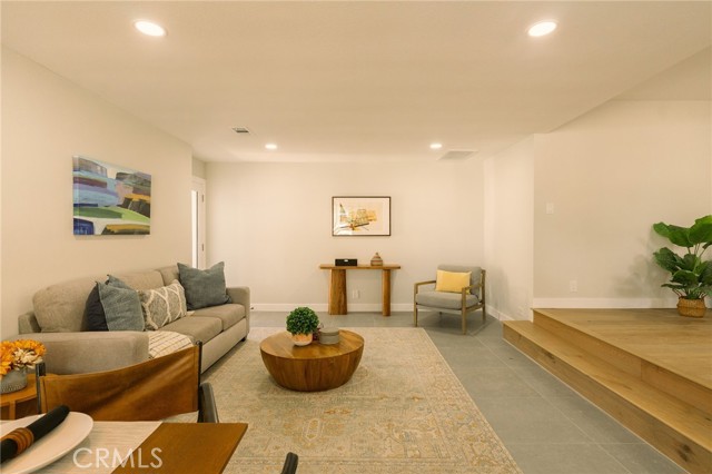 Detail Gallery Image 24 of 48 For 2050 Josie Ave, Long Beach,  CA 90815 - 3 Beds | 2 Baths