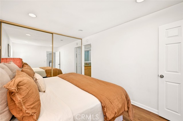 Detail Gallery Image 30 of 56 For 4103 Seashore, Newport Beach,  CA 92663 - 7 Beds | 4 Baths