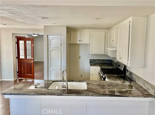 3014 Enrique, San Clemente CA: https://media.crmls.org/medias/e12767aa-57a5-45b0-aef7-67eb25d4fecb.jpg