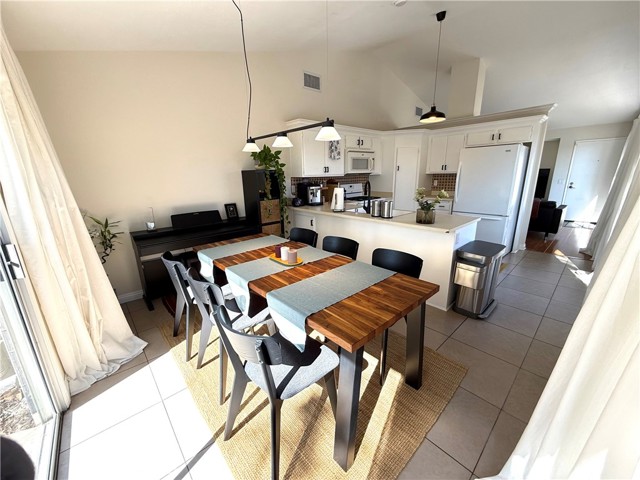 Detail Gallery Image 9 of 17 For 12399 Blazing Star Ct, Rancho Cucamonga,  CA 91739 - 2 Beds | 1 Baths