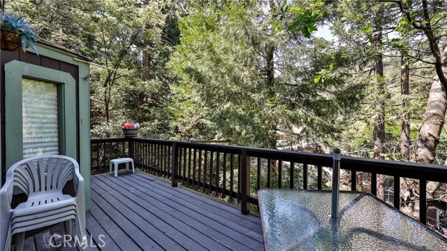 Detail Gallery Image 2 of 48 For 24941 Faulhorn Dr, Crestline,  CA 92325 - 3 Beds | 1/1 Baths
