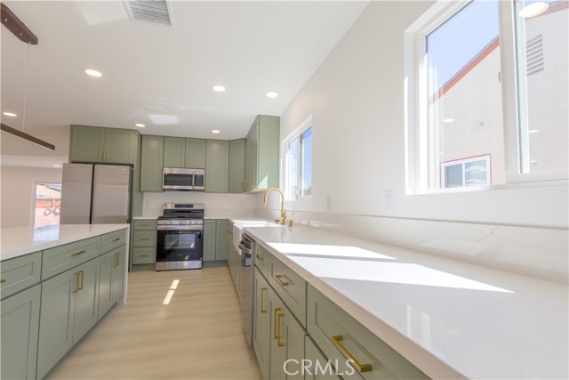 Detail Gallery Image 8 of 27 For 4642 Vangold, Lakewood,  CA 90712 - 3 Beds | 1 Baths